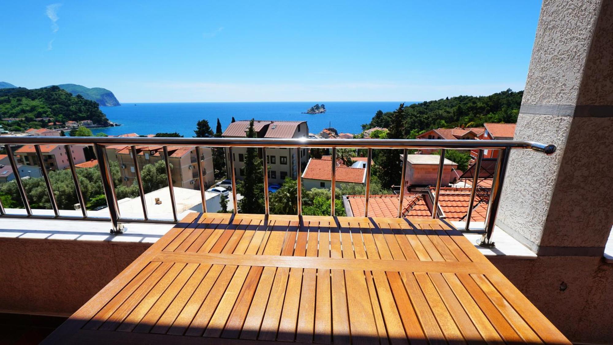 Medin Apartments Bluvista Petrovac Екстериор снимка