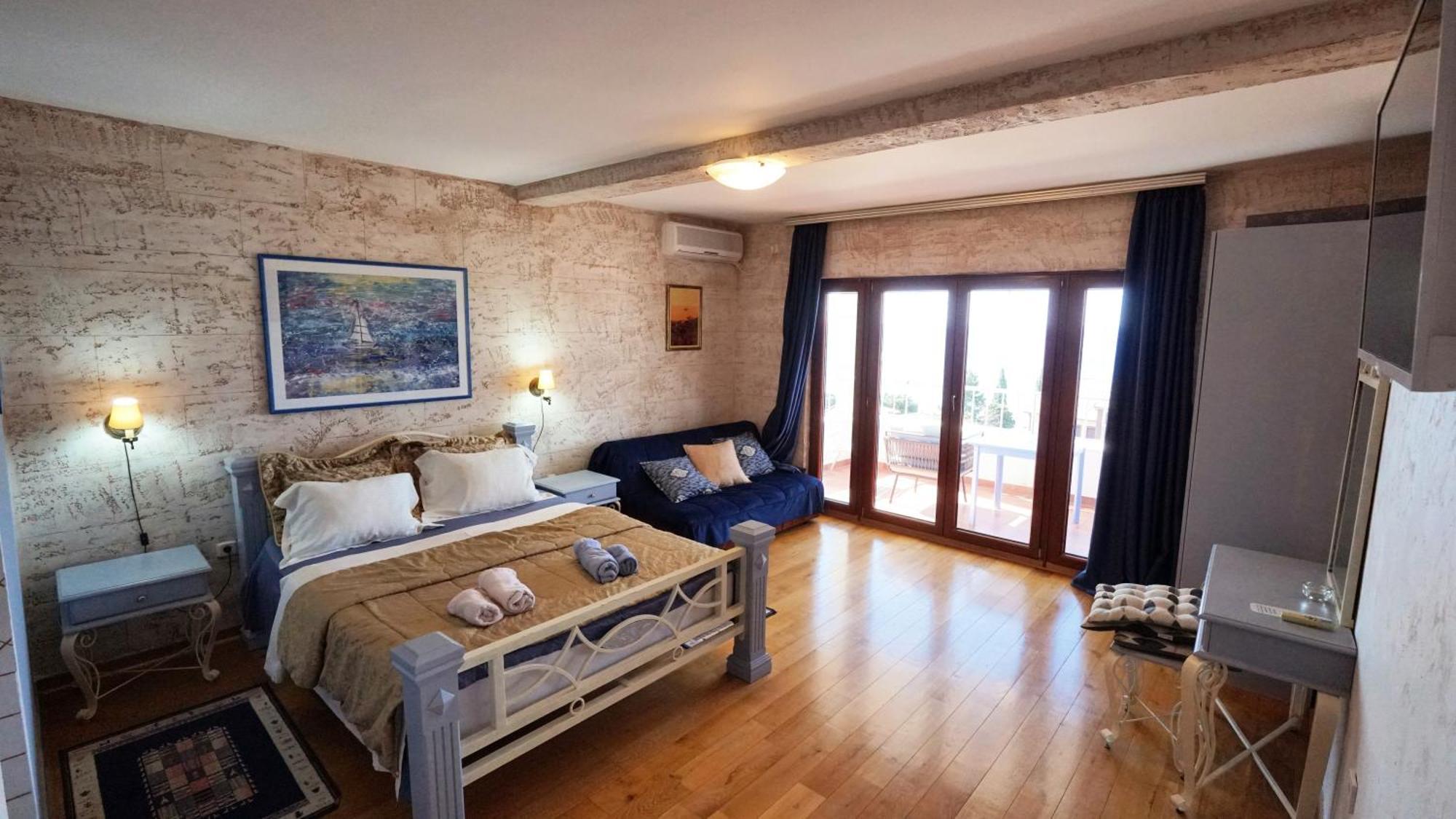 Medin Apartments Bluvista Petrovac Екстериор снимка